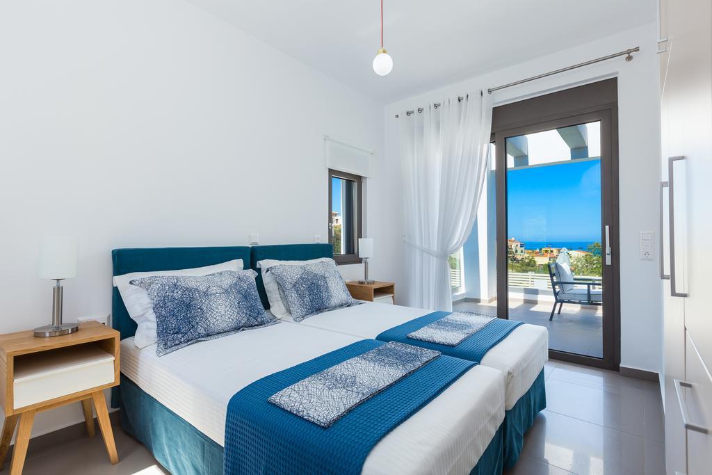Eolia Iconic Villa, Walking Distance To The Beach, By Thinkvilla Panormos  Luaran gambar